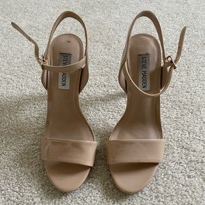 Steve Madden nude heels